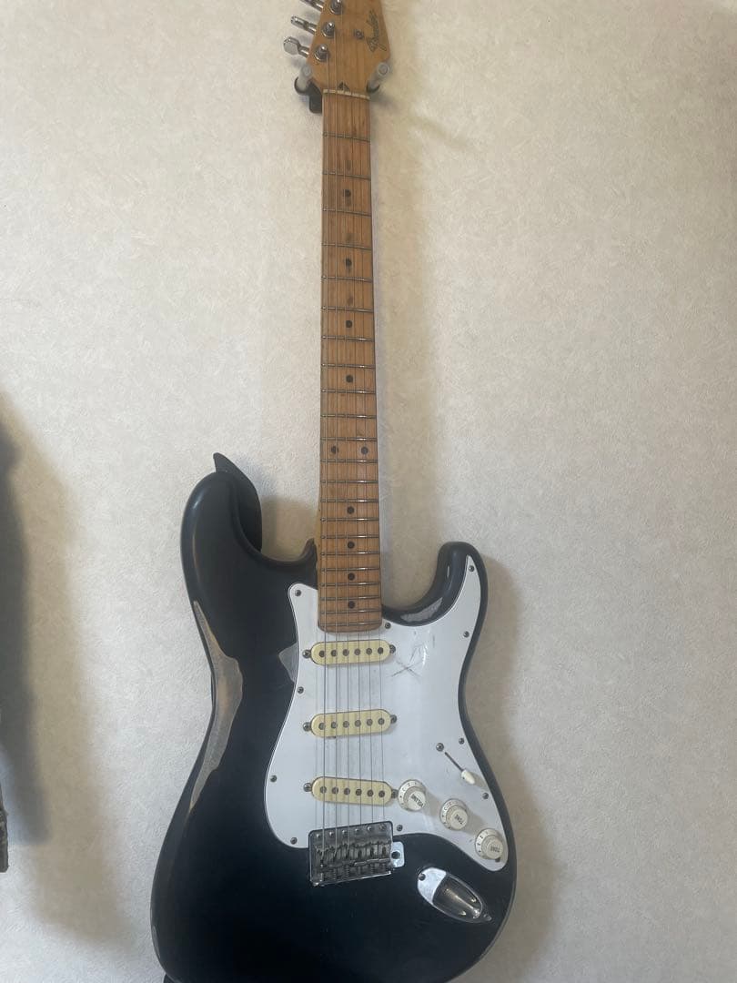 たっきー様 Fender Japan stratcaster Eシリアル
