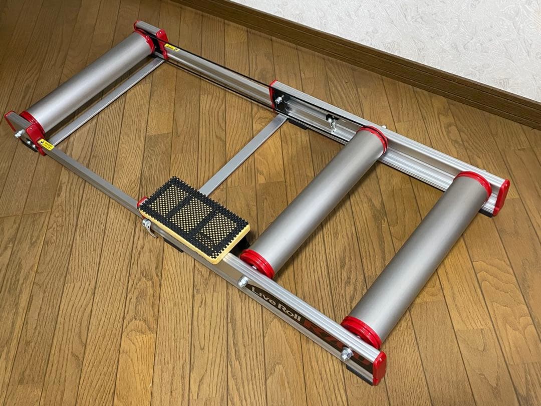 【美品】MINOURA 3本ローラー Live Roll R700　ミノウラ