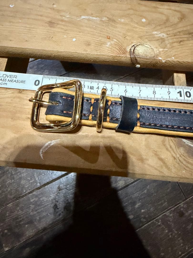 鹿革 レザーリード 黒と黄色 ゴールドバックル 約44.5㎝