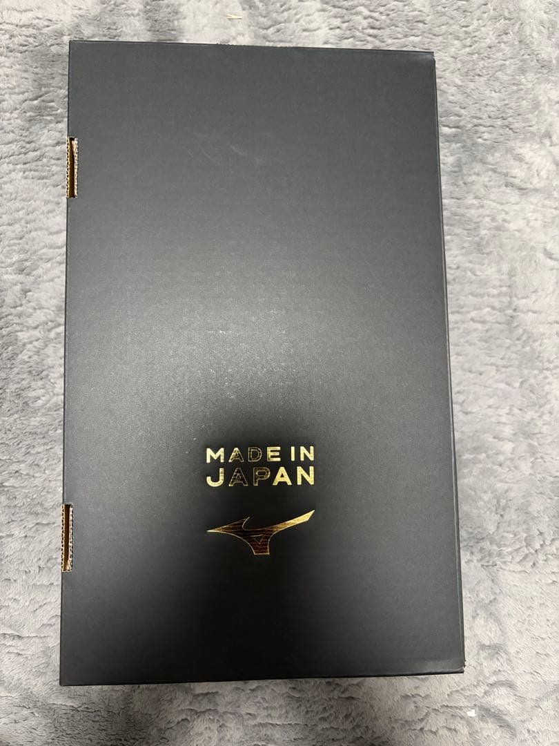 モレリアネオ4β PLATINUM SILVER PACK 22.5センチ