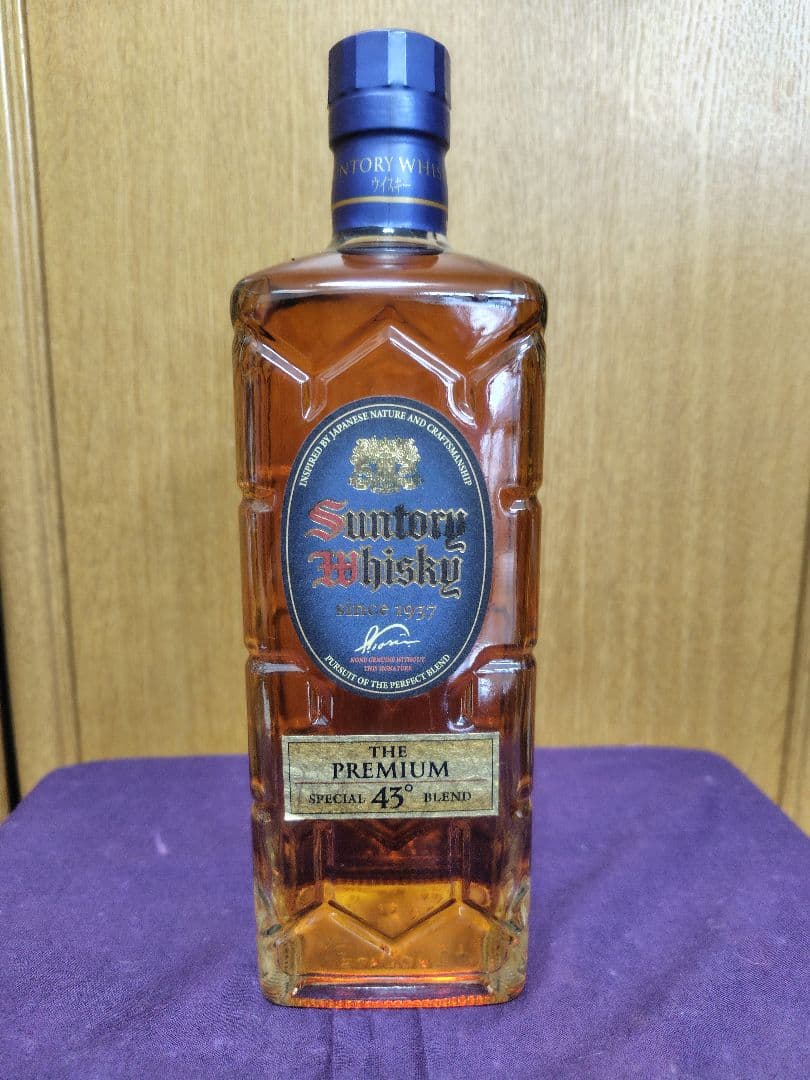 Suntory The Premium 43% ウイスキー