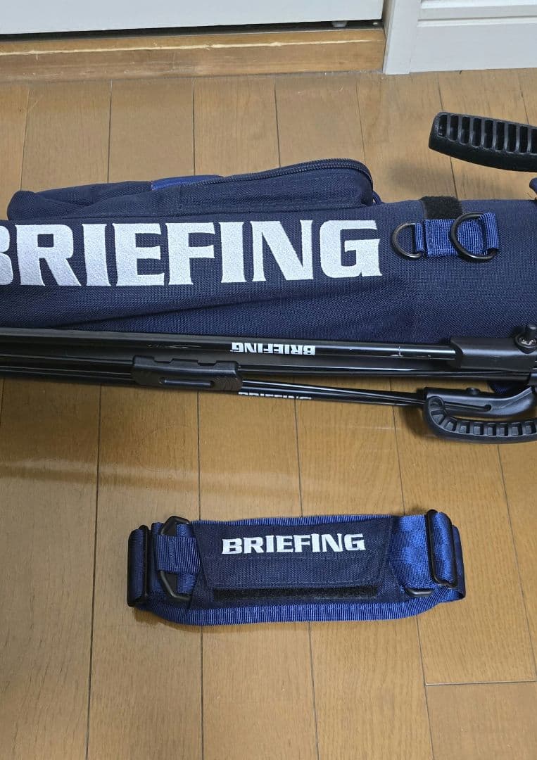 ★タイムセール★BRIEFING　ゴルフ　サブバッグ　セルフスタンド　バッグ