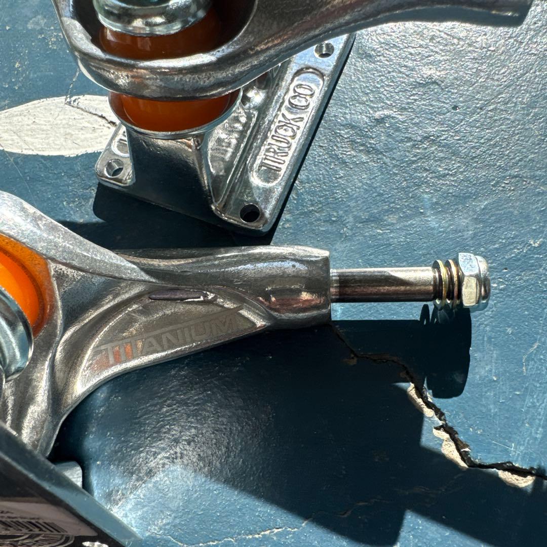 インディトラック139 StageForged Titanium 18,500円