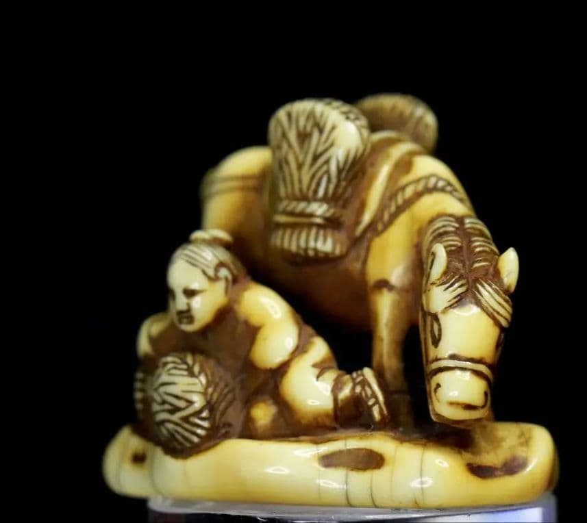 秀正 在銘 江戸時代 根付 「藁立 農耕馬 と 唐子 秋の情景」 名品