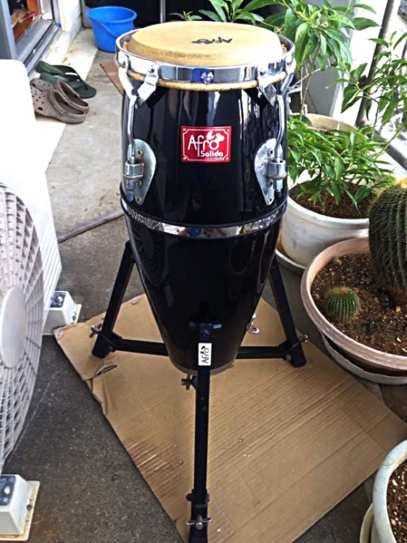 コンガ (8インチ)美品