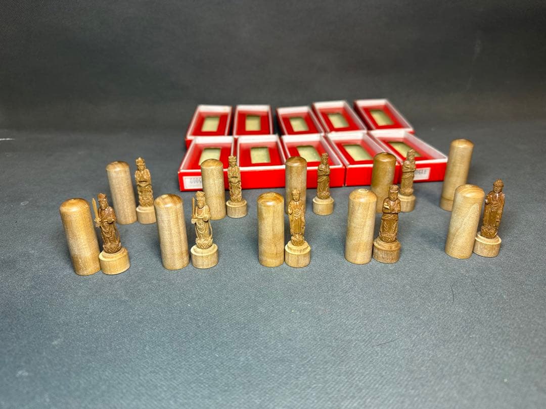 極上彫刻　印材　印鑑　木彫り　インド　白檀　仏教美術　仏像 骨董 木像　木製