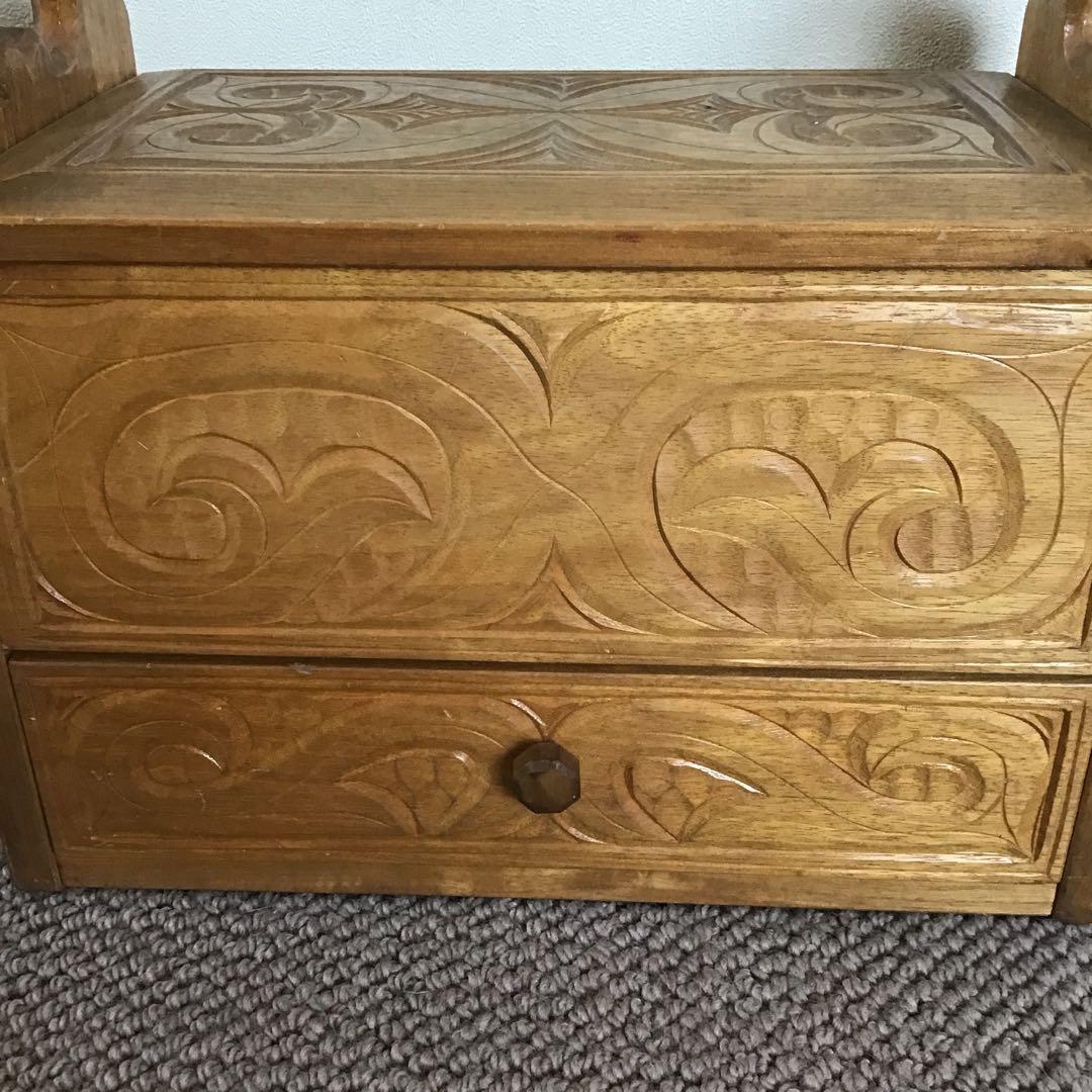 美品☆アイヌ工芸　木彫　アンティーク　アイヌ紋様　収納ボックス