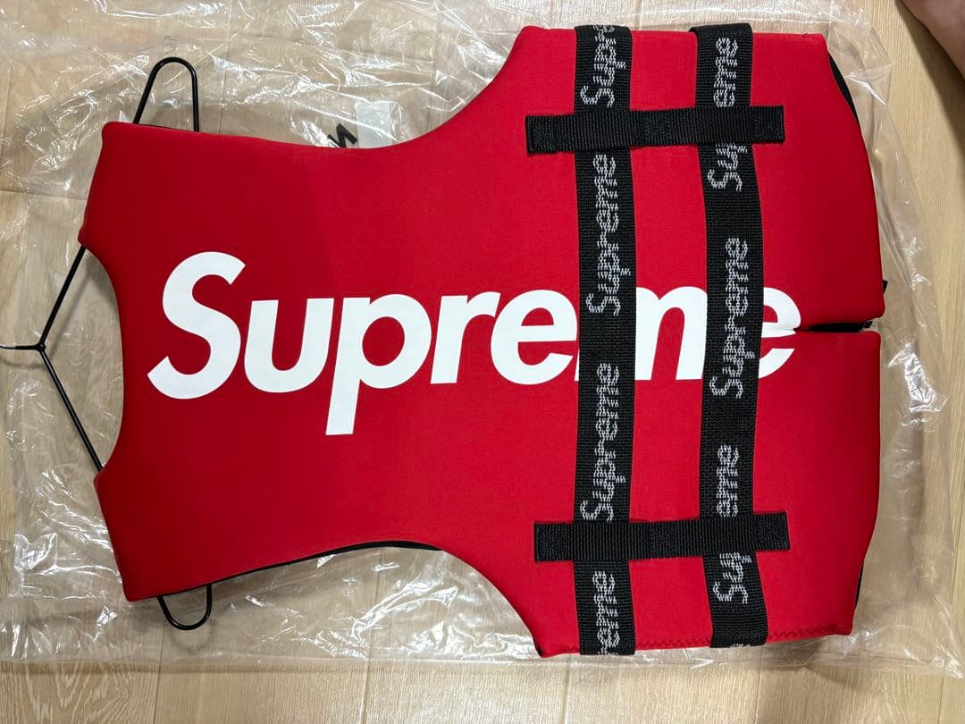 Supreme シュプリーム　ライフジャケット　新品