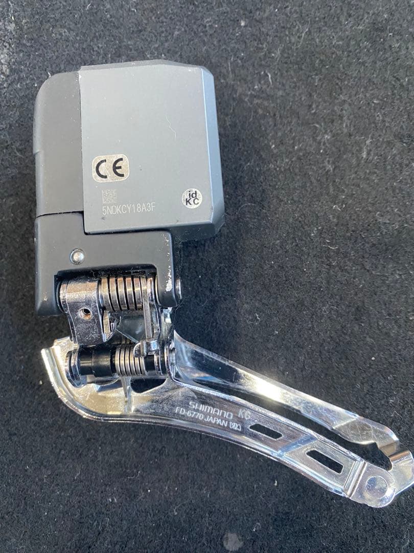 Shimano Ultegra FD-6770 DI2フロントディレイラー