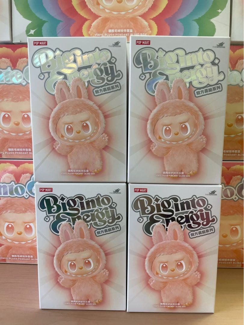 ⭐️【正規品】4ピース ラブブ ポップマート ぬいぐるみ LABUBU エナジー