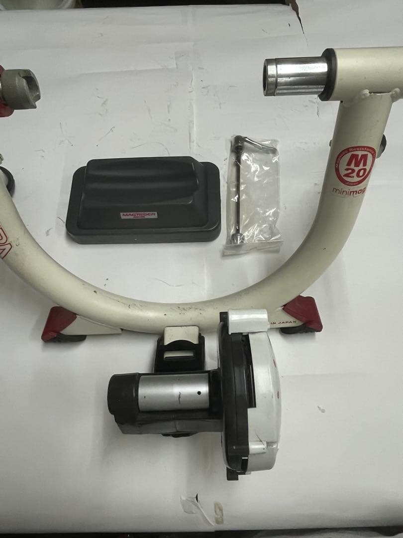 MINOURA ミノウラ　ミニベロ用❗️ サイクルトレーナーM-20ローラー❗️