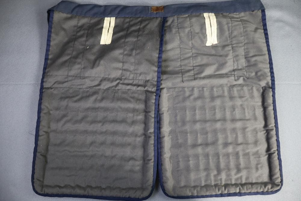 キ*ー様 大人が着用可能な甲冑一式／青糸威・黒塗胴・月形前立兜／送料込み