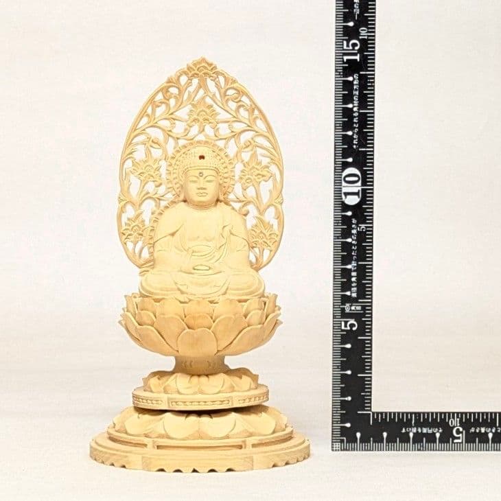 【ゲリラセール・新品】 釈迦如来座像　黄楊　総高さ約15.5㎝　丸形台座付　釈迦