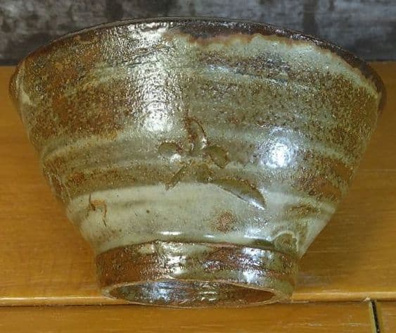 人間国宝 金城次郎 壷屋焼ぐい呑(笑魚紋ぐい呑）栞 共箱 壺屋焼 やちむん 美品