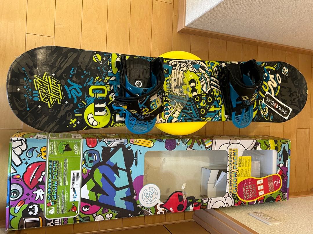 k2スノボードmini turbo110センチ　ブーツ21センチ　ウェアSサイズ