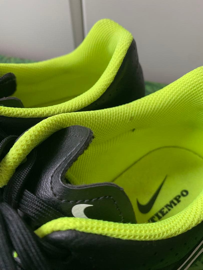 ☆未使用☆送料無料☆NIKE(ナイキ)TIEMPO GENIO レザー SG☆