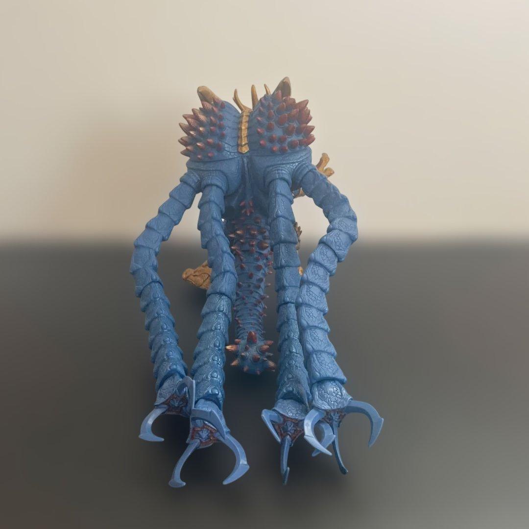 ウルトラマンメビウス　ユーキラーザウルス　001