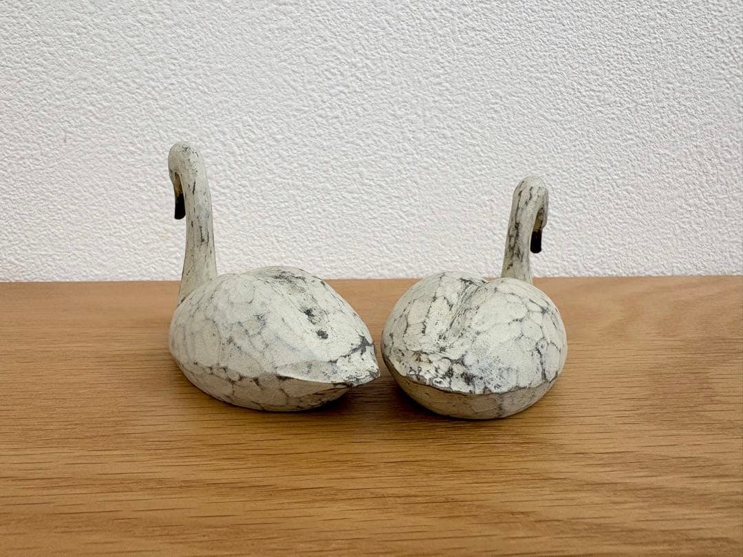 クロヌマタカトシさん　ペア　スワンのオブジェ