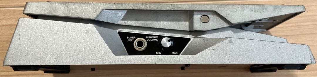 BOSS FV-500L フットボリュームペダル