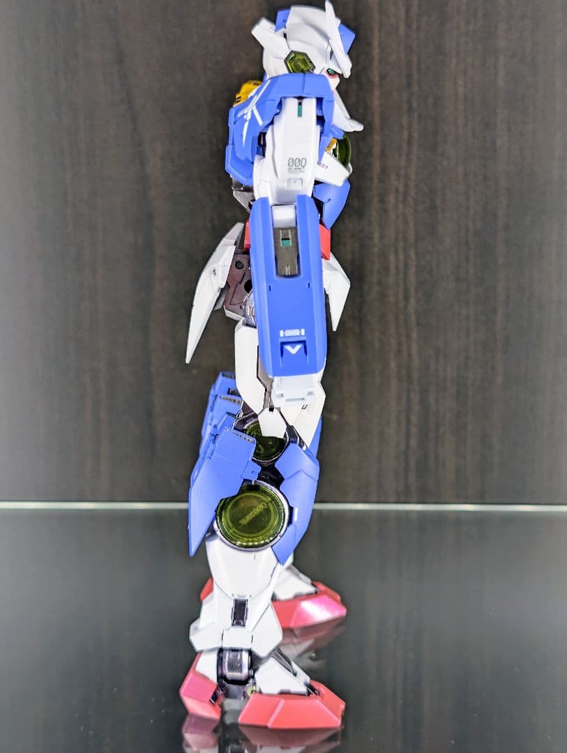 L BUILD ダブルオークアンタ フルセイバー メタルビルド