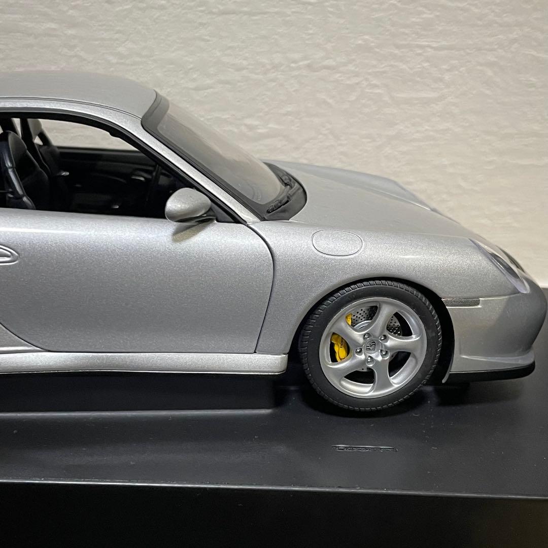 オートアート 1/18 Porsche 911 GT2 シルバー