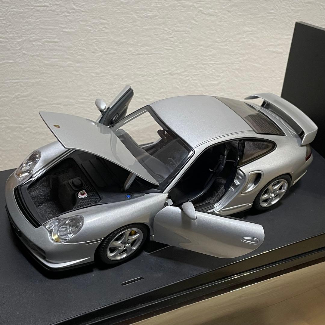 オートアート 1/18 Porsche 911 GT2 シルバー