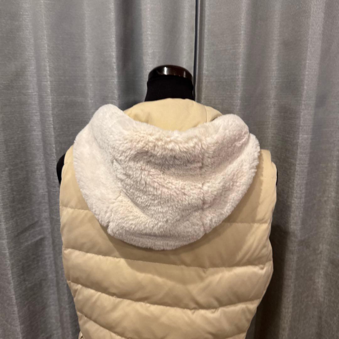 美品★archivio フード付きダウンベスト ベージュ