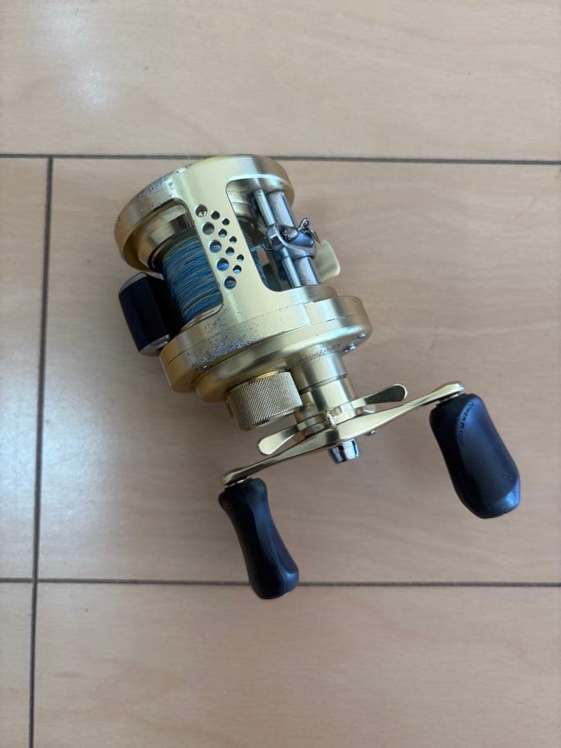 SHIMANO シマノ　01 カルカッタコンクエスト　100