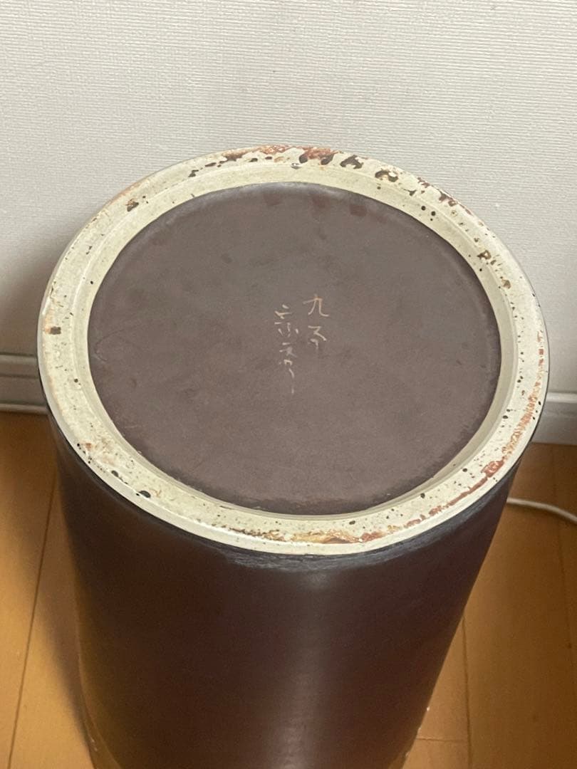 年代不明，骨董塗金茶色掛釉梅の花柄。壺。花瓶特大置物高さ42.5Cm。九谷。