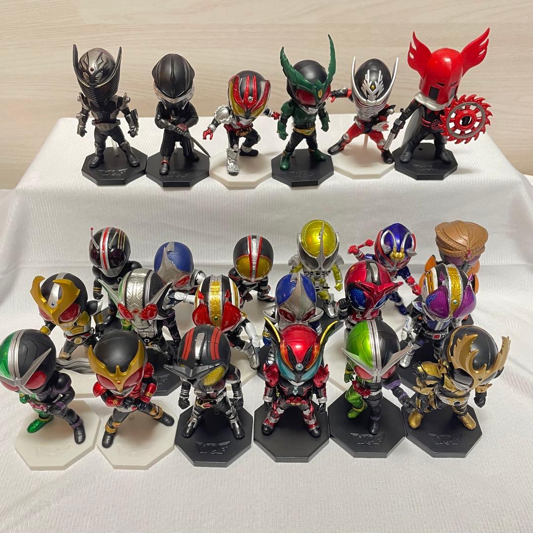 仮面ライダーワールドコレクタブル　24体