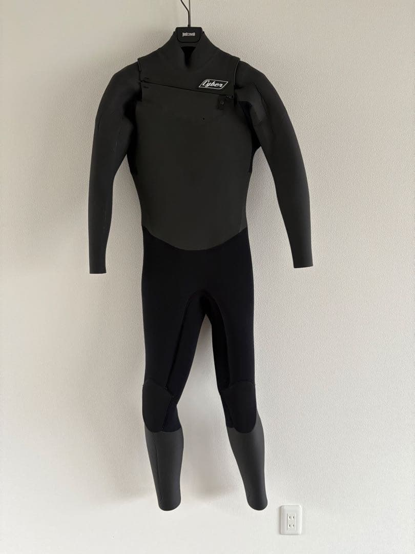 美品⭐︎ラブサーフ限定⭐︎Cyber ウェットフルスーツ
