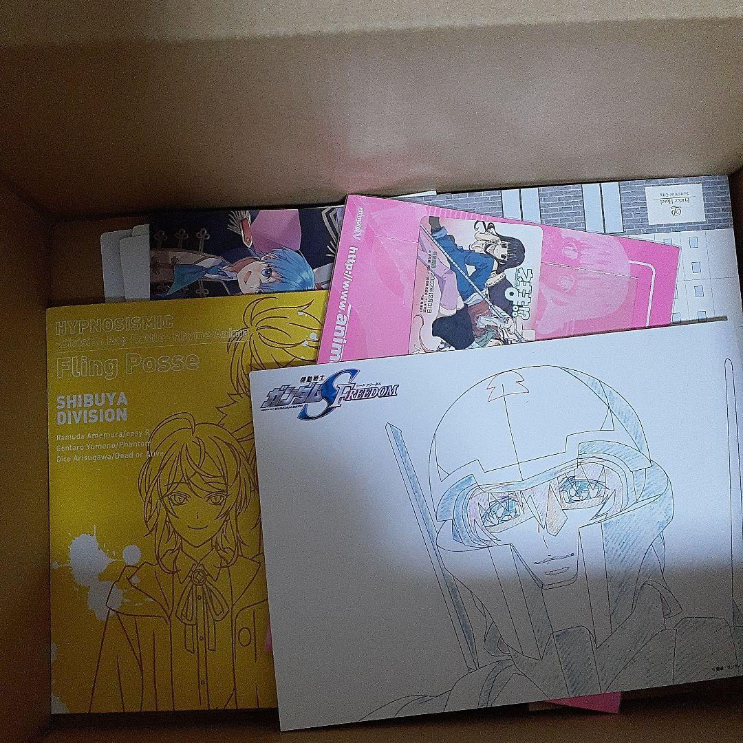 アニメ・マンガ・キャラクター　紙類　紙系　紙雑貨　大量　まとめ売り