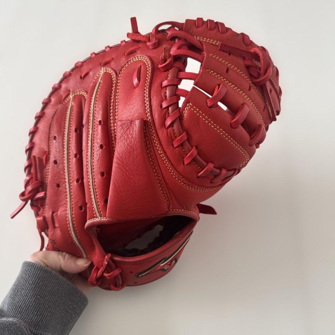 Mizuno 軟式捕手用右投げ用グローブ レッド大人用