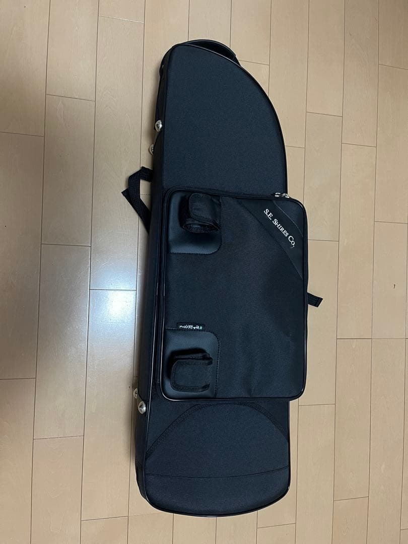 Marcus Bonnaトロンボーンケース(Shiresロゴ入り)ブラック