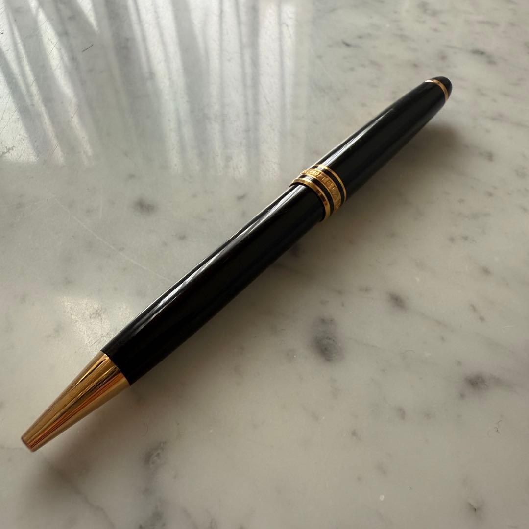 モンブラン　マイスターシュテック　ボールペン 黒