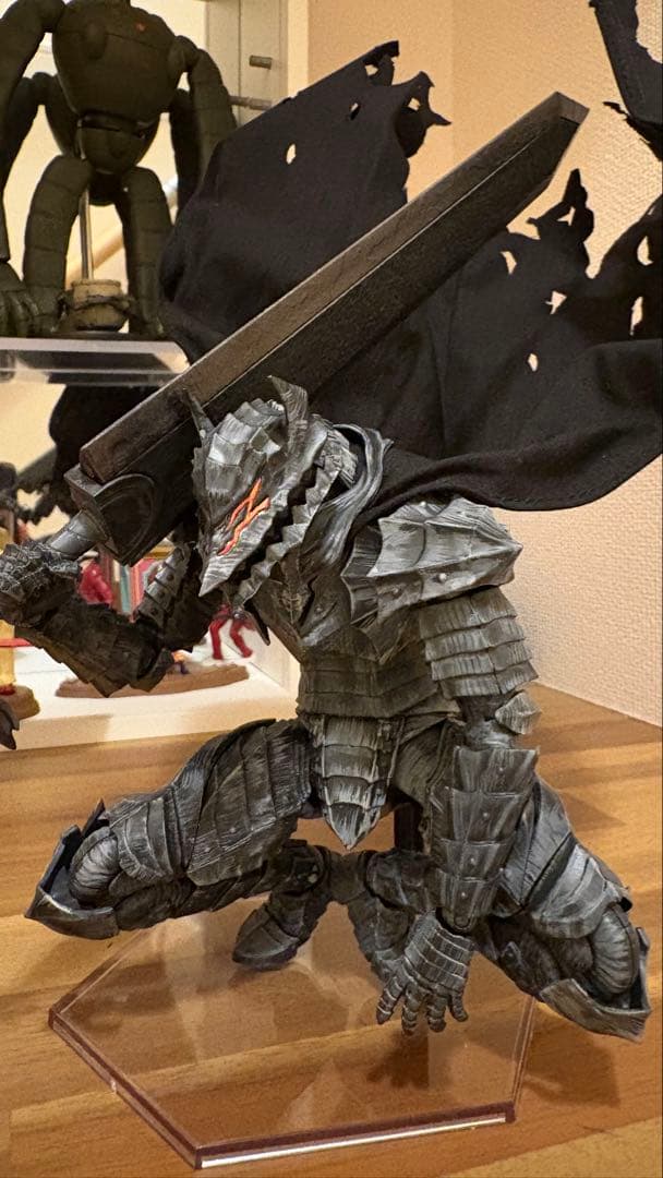 プラモデル　PLAMATEA ベルセルク　ガッツ 狂戦士の甲冑