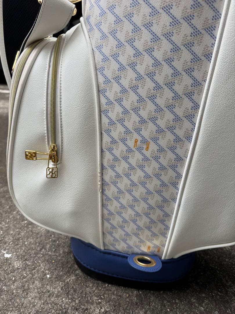 最終値下げ！！人気カラー　Resurrected ゴルフバッグセット ホワイト