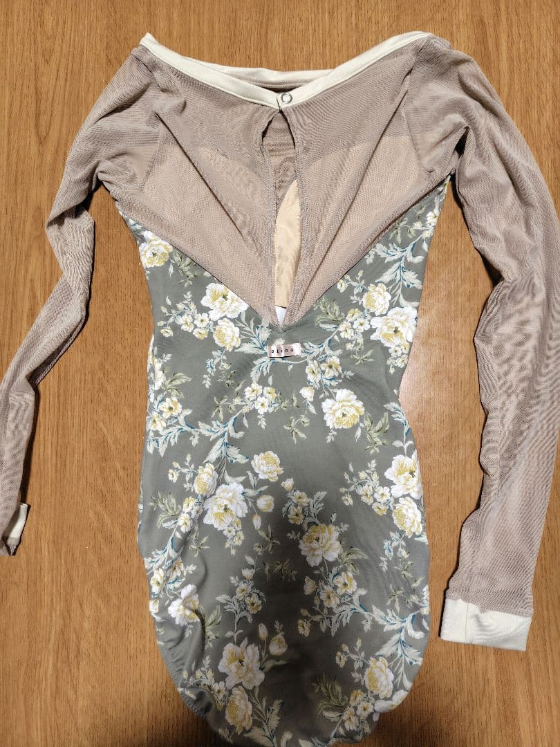 stina　レオタード