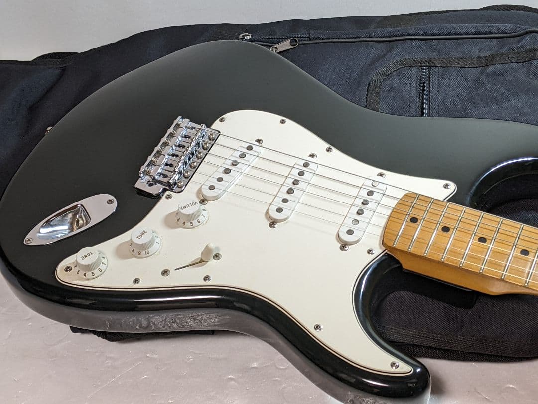 Fender Classic Series Stratocaster フェンダー