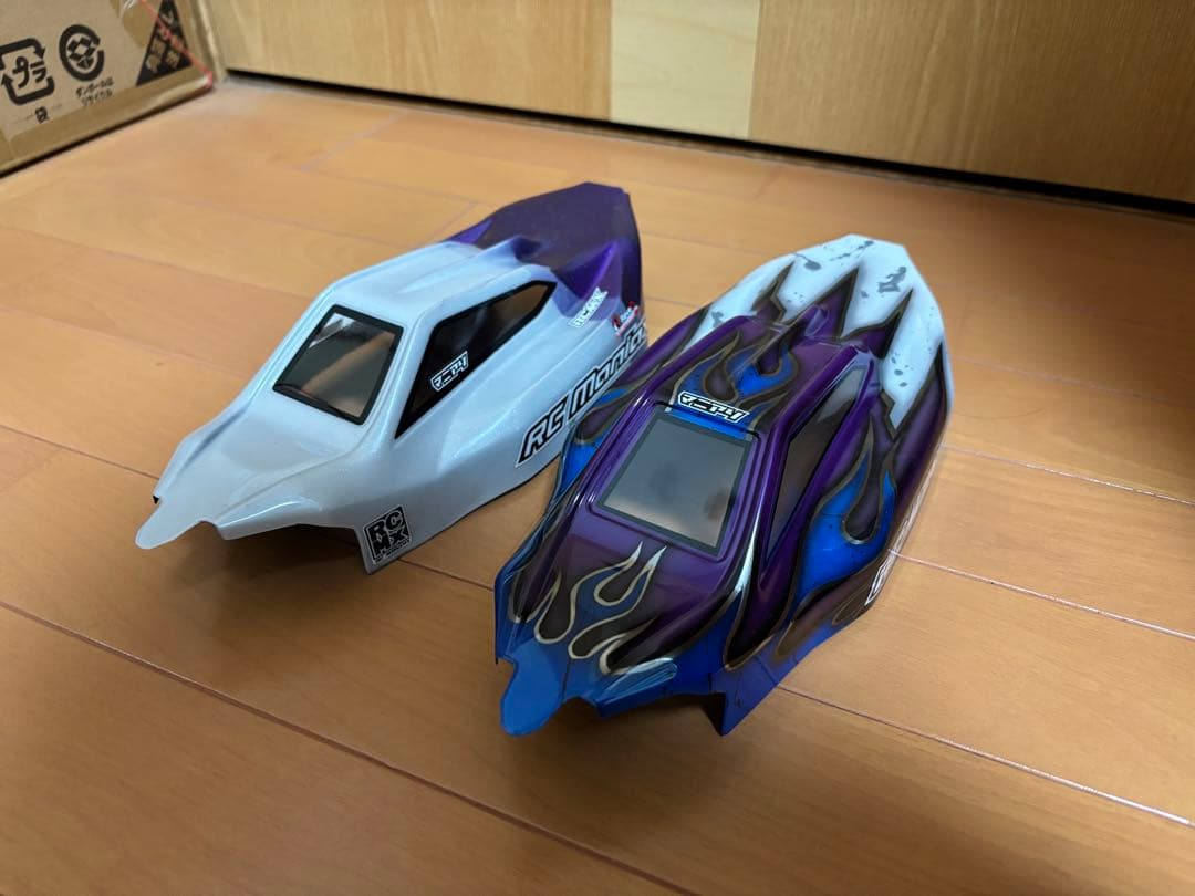 Associated RC10 B7 メカ類付き スペアパーツ多数