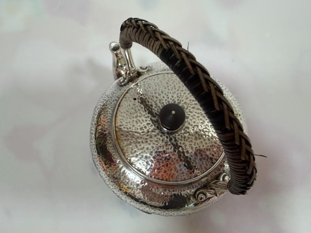 純銀製 鶴と蓮文様 鎚目紋 湯沸 銀瓶 煎茶道具