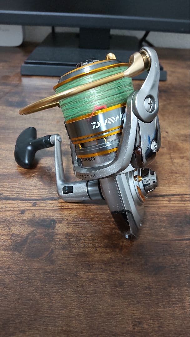 ダイワ 2500HL-B スピニングリール