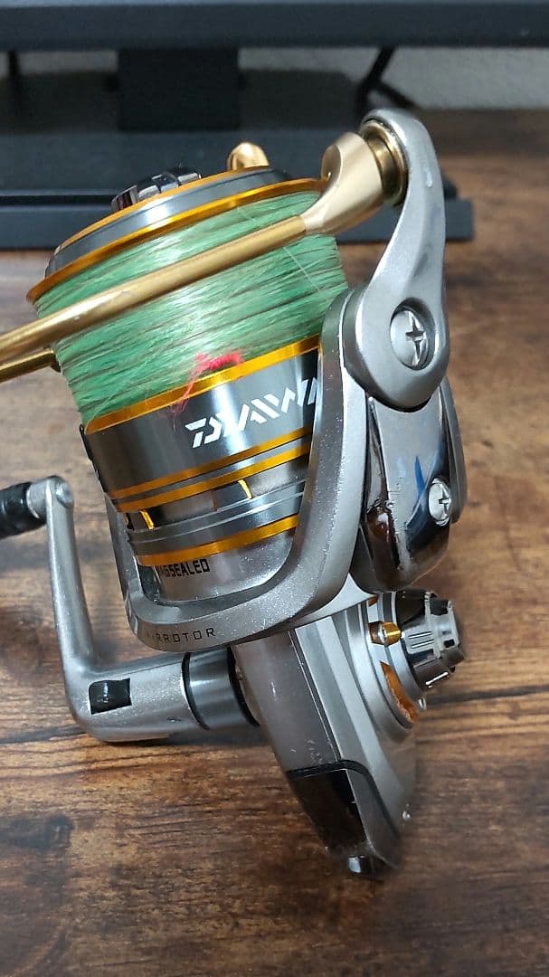 ダイワ 2500HL-B スピニングリール