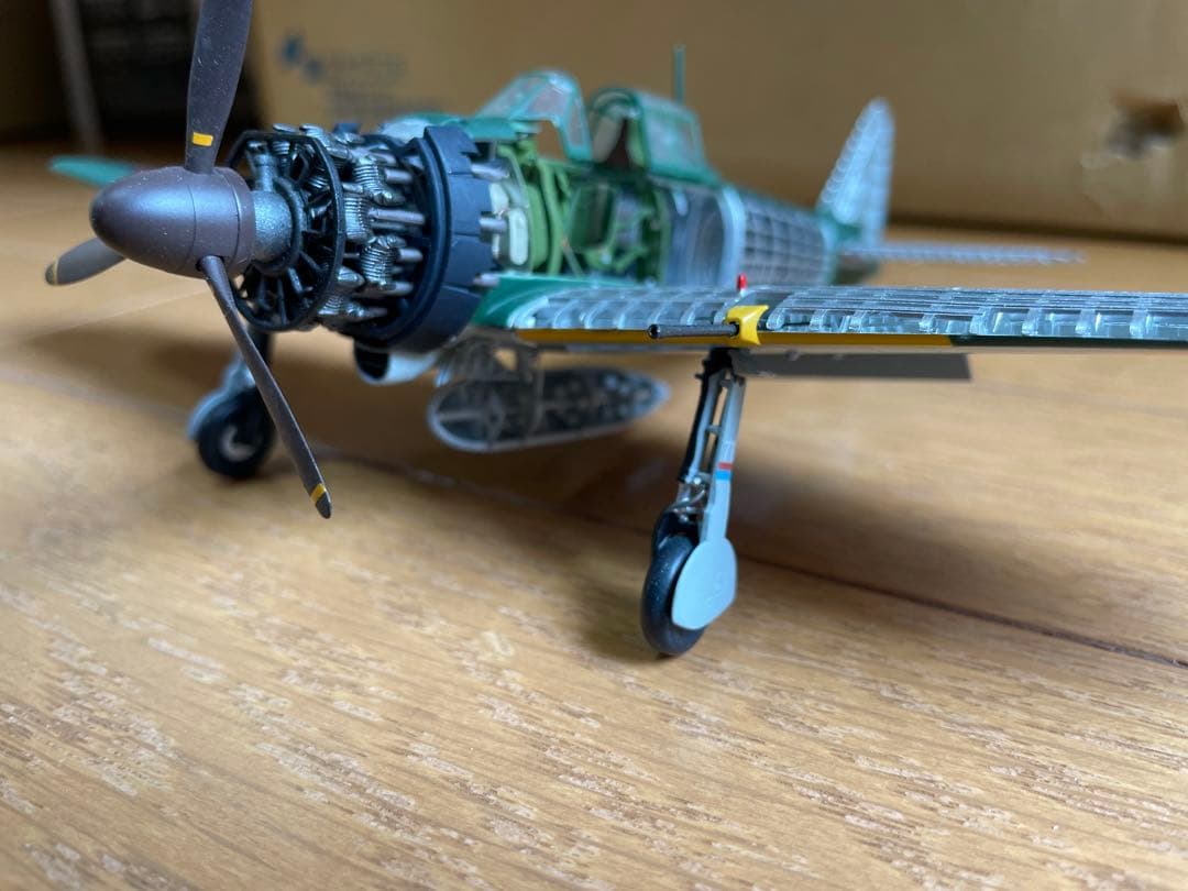 ハセガワ1/48 零戦(半スケルトンver) 帝国海軍戦闘機 プラモデル完成品