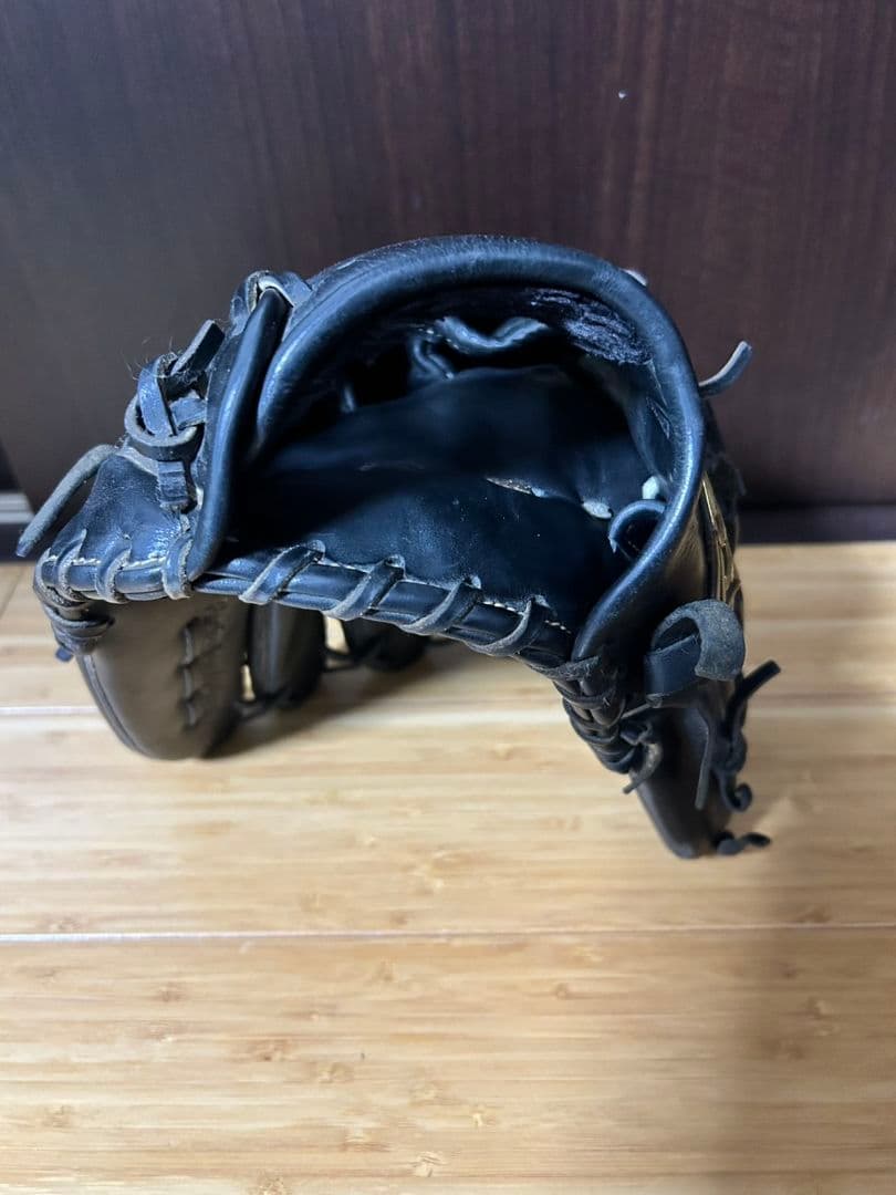 ZETT ブラック 硬式グローブ NEOSTATUS 投手用