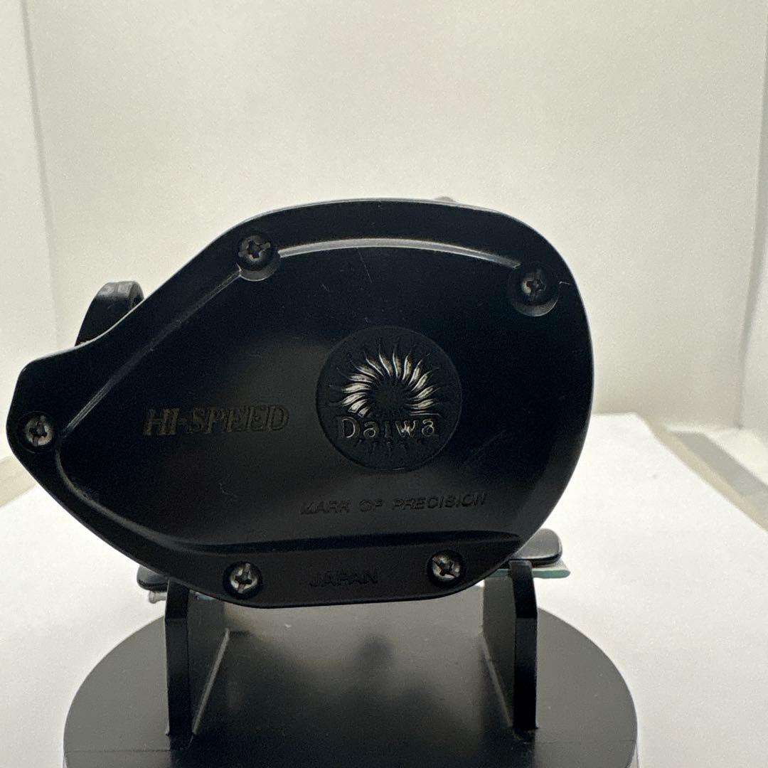 Daiwa MILLIONAIRE st-10AC8ハイスピード ベイトリール