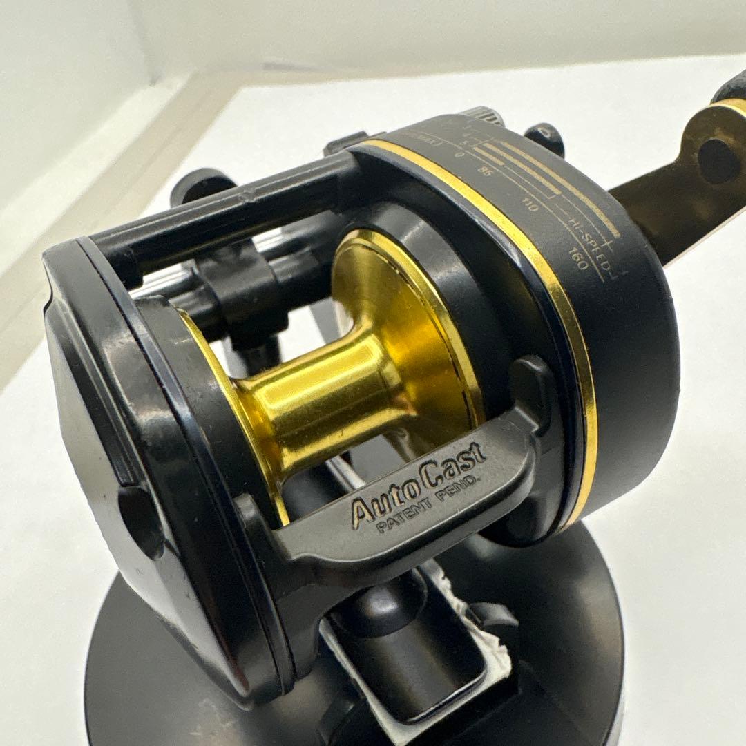 Daiwa MILLIONAIRE st-10AC8ハイスピード ベイトリール