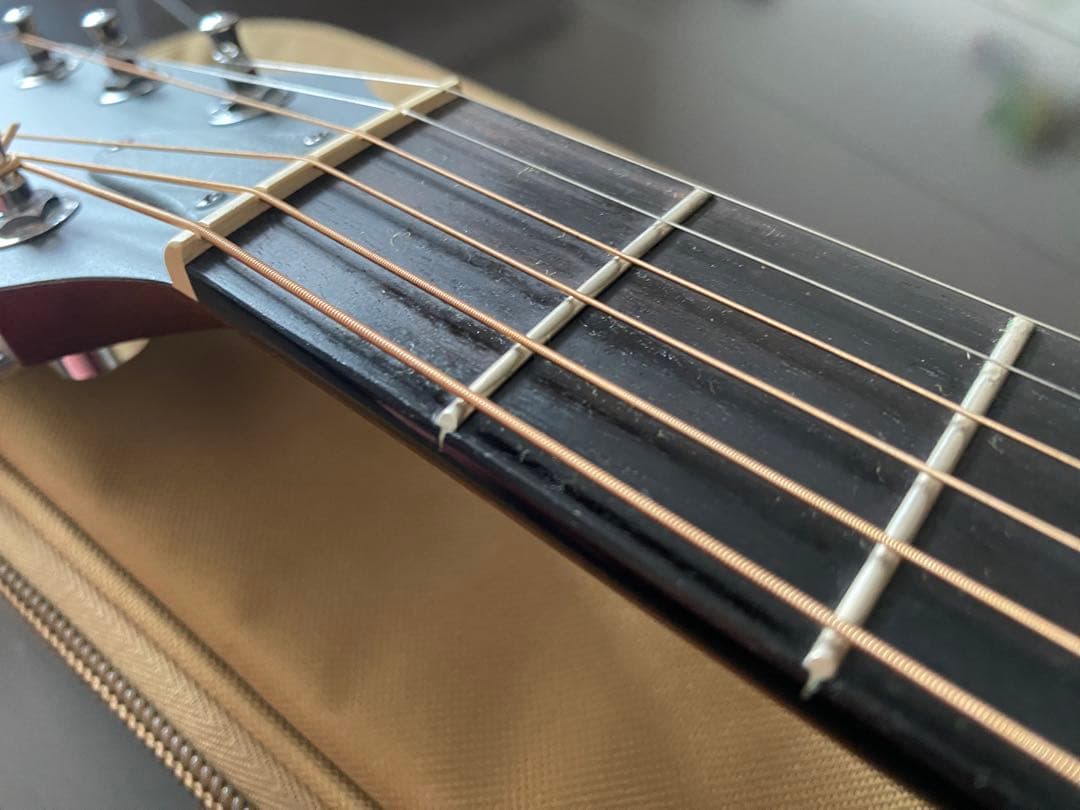 アコースティックギター　taylor