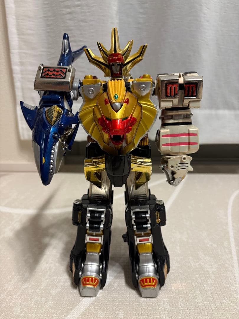 百獣戦隊ガオレンジャー　ガオキング　超合金フィギュア