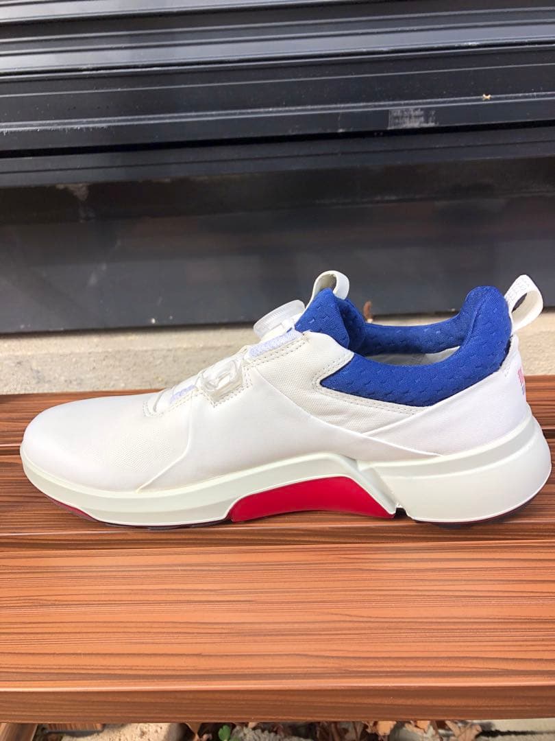 375番 新品ECCO biomゴルフシューズ39 24.5cm スパイクレス